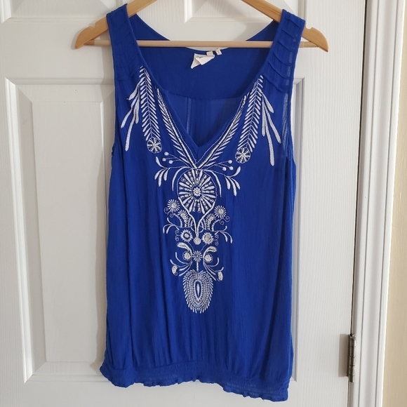 Anthropologie Lilka embroidered sleeveless blouse size Small - Picture 2 of 7